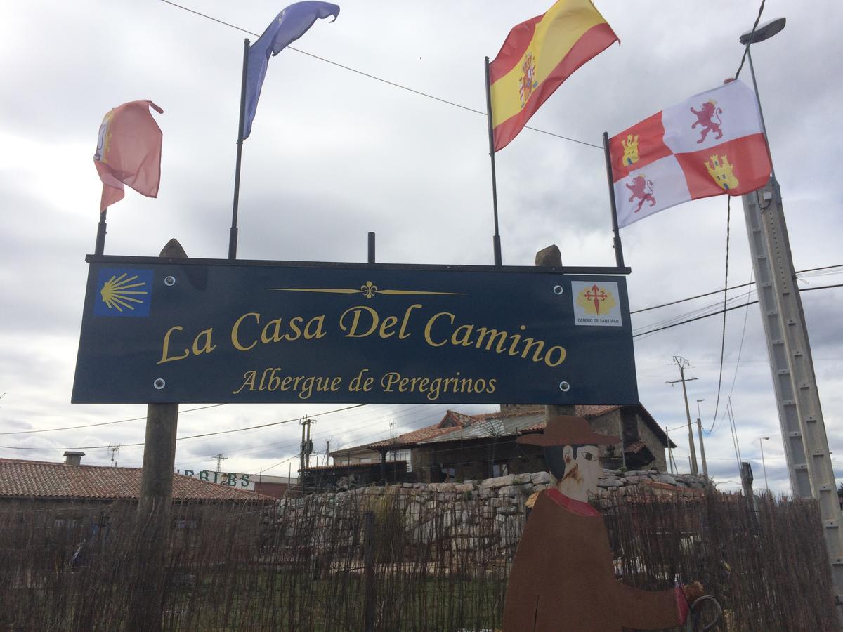 Albergue De Peregrinos- La Casa Del Camino Valverde de la Virgen Bagian luar foto