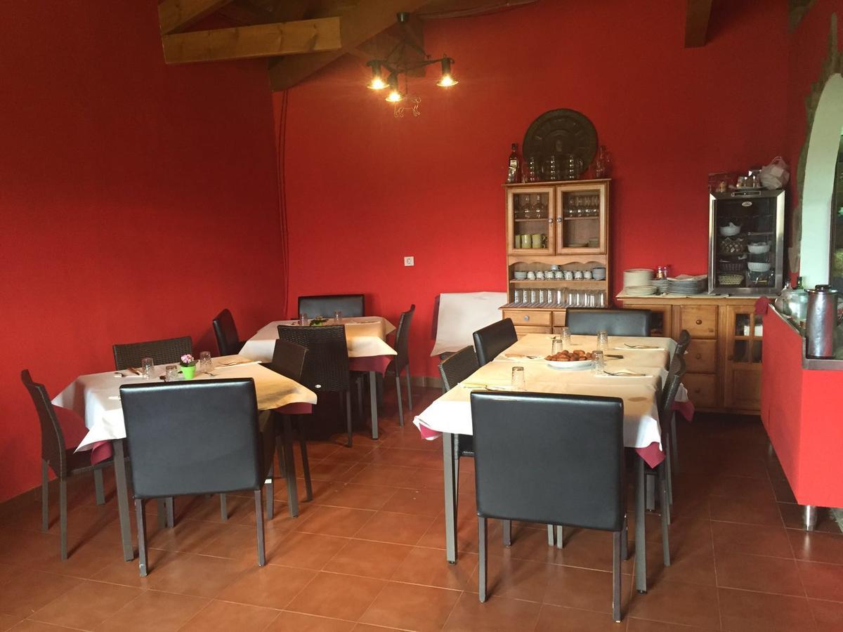 Albergue De Peregrinos- La Casa Del Camino Valverde de la Virgen Bagian luar foto