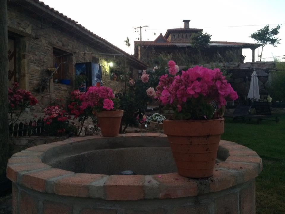 Albergue De Peregrinos- La Casa Del Camino Valverde de la Virgen Bagian luar foto