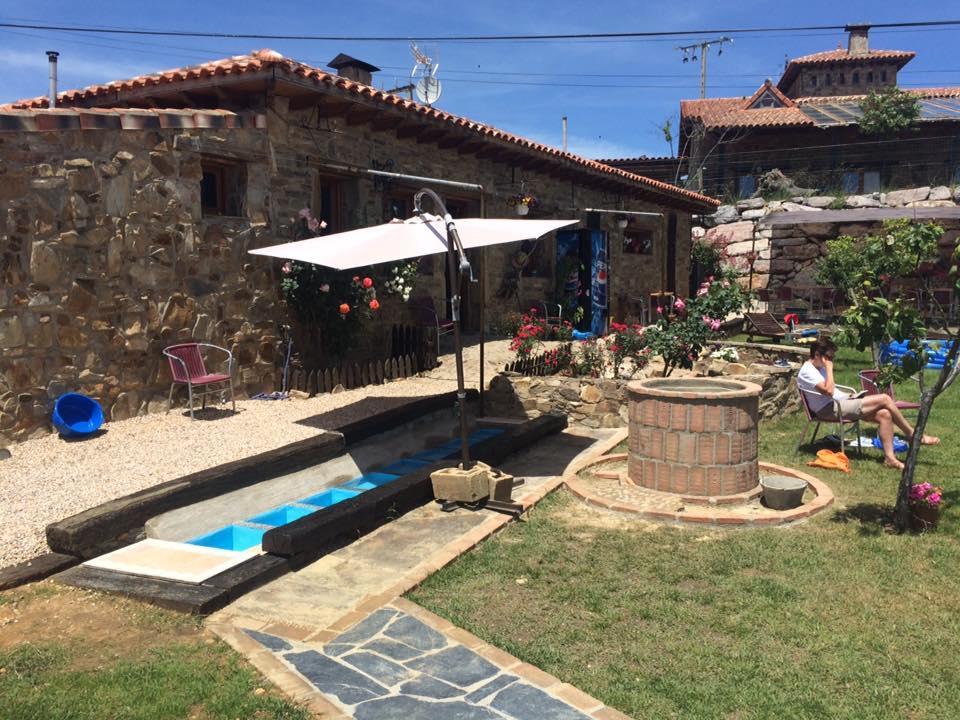 Albergue De Peregrinos- La Casa Del Camino Valverde de la Virgen Bagian luar foto