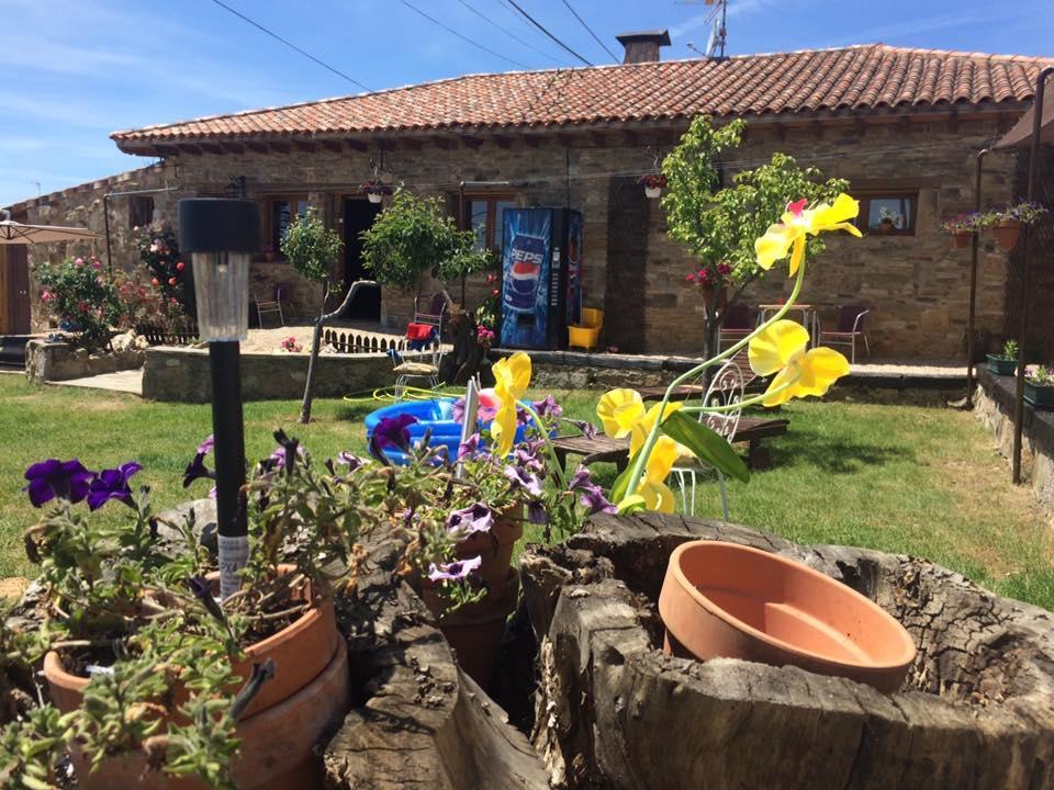 Albergue De Peregrinos- La Casa Del Camino Valverde de la Virgen Bagian luar foto
