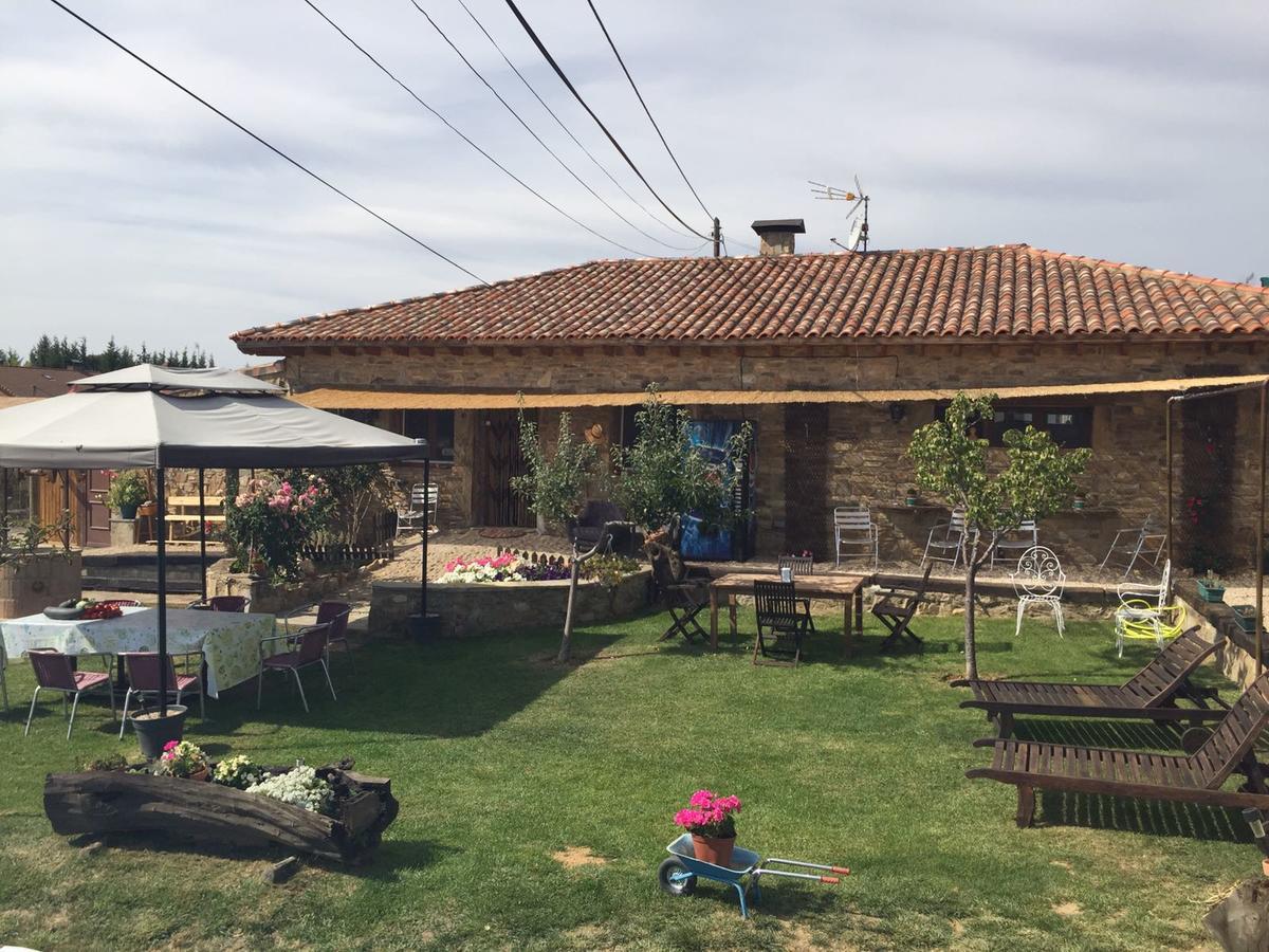 Albergue De Peregrinos- La Casa Del Camino Valverde de la Virgen Bagian luar foto