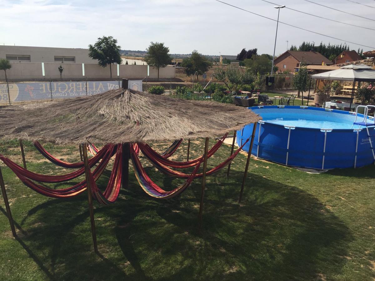 Albergue De Peregrinos- La Casa Del Camino Valverde de la Virgen Bagian luar foto